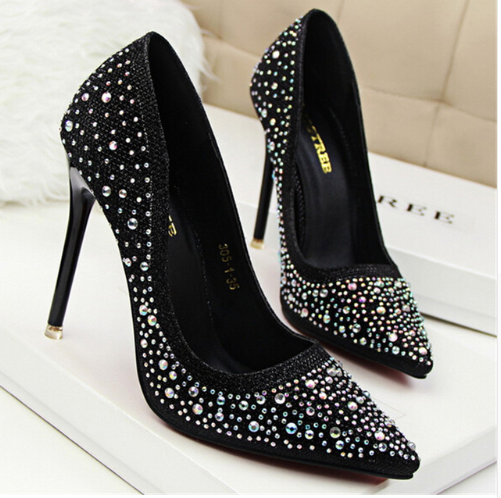 Pointed-toe Sparkle Heels