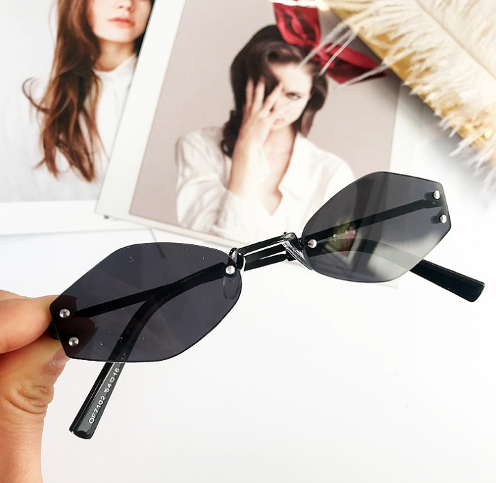 Retro Oval Sunglasses