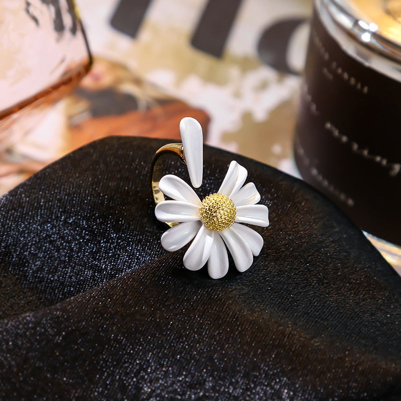 Adjustable Daisy Ring