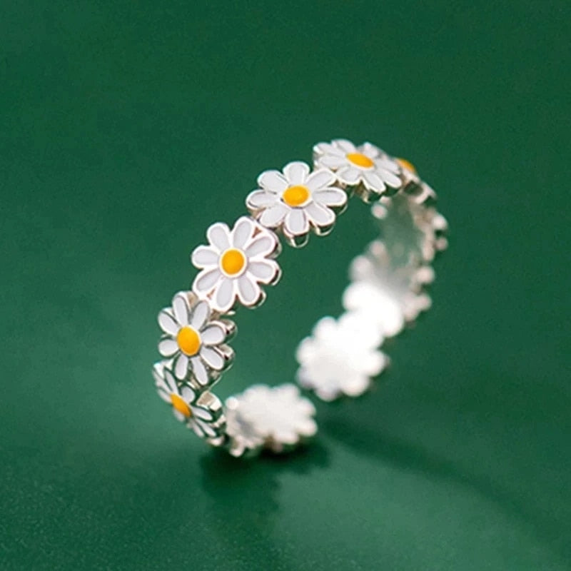 Adjustable Daisy Ring