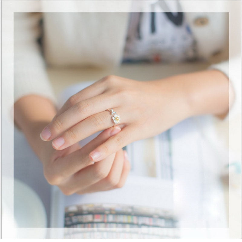 Adjustable Daisy Ring